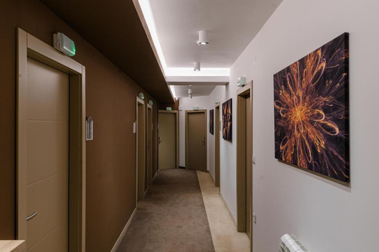 Nar Royalton Accommodation Ni Exterior foto